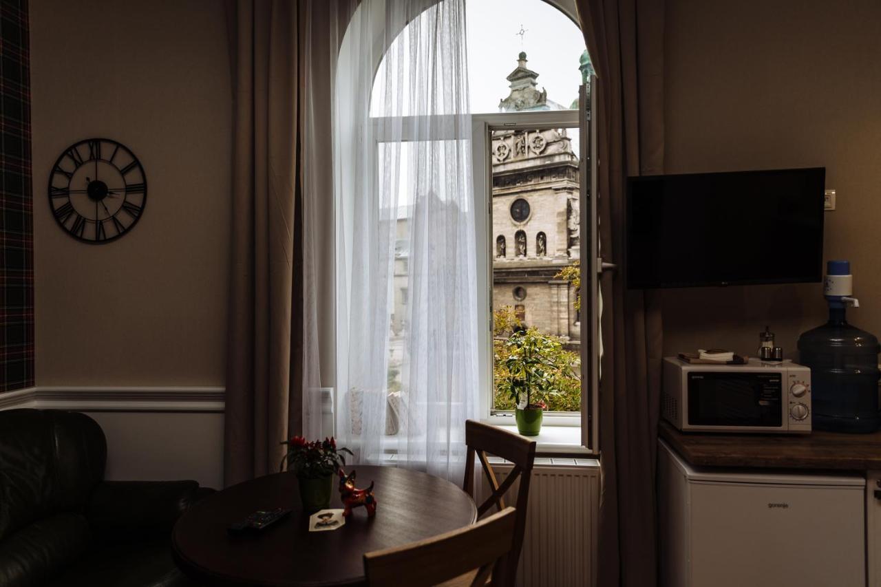 Grand View Apartment Lviv Bagian luar foto