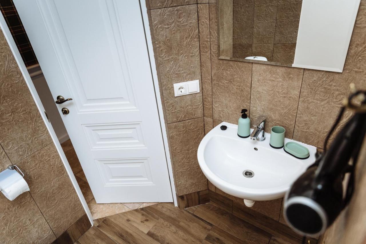 Grand View Apartment Lviv Bagian luar foto